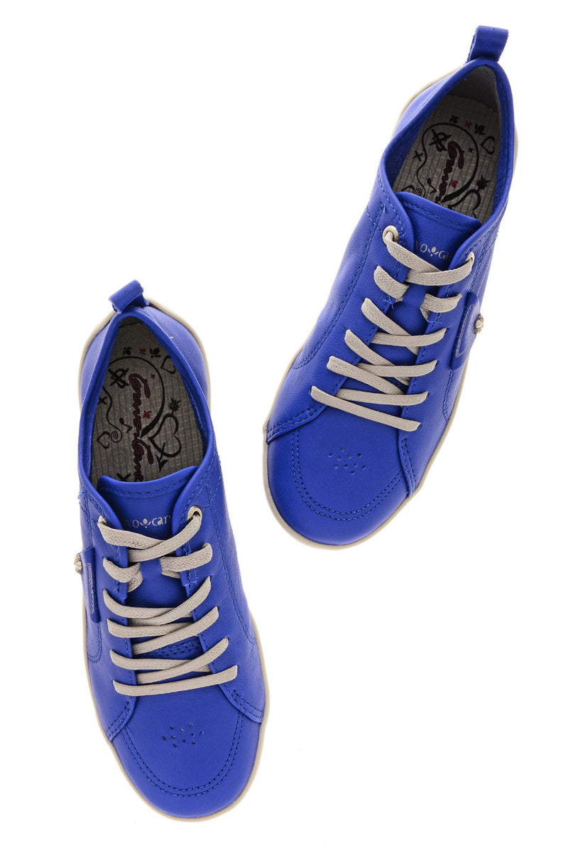 Port advocaat Duidelijk maken CRAVO & CANELA LOLLY Royal Blue Leather Sneakers – PRET-A-BEAUTE