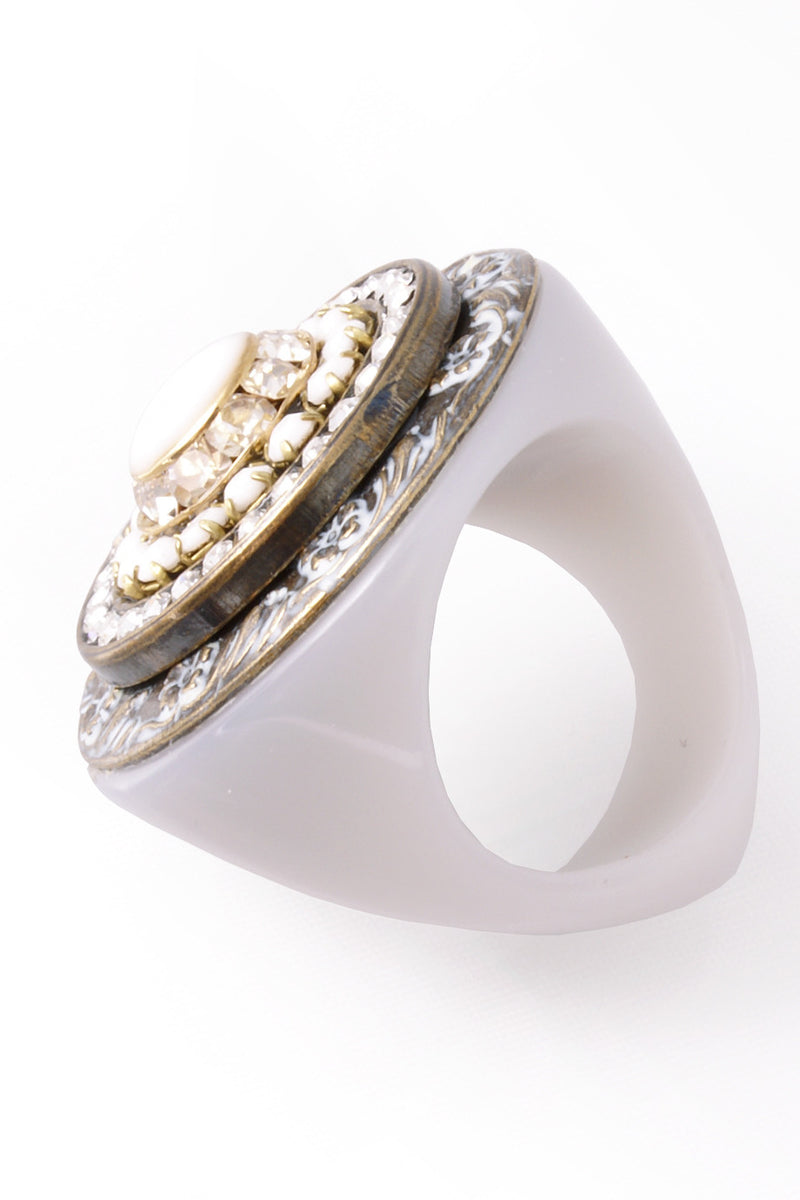 WHITE STONE Crystal Cocktail Ring